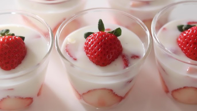 焼かずに簡単！ 苺みるくプリンStrawberry milk pudding の作り方 パティシエが教えるお菓子作り！ - YouTube