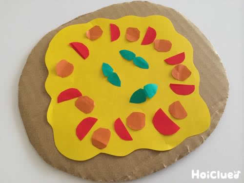 １１月の壁面作り?Happyぐみ ２歳児かがやき保育園・かがやきぷらす保育園ホームページ 愛媛県新居浜市