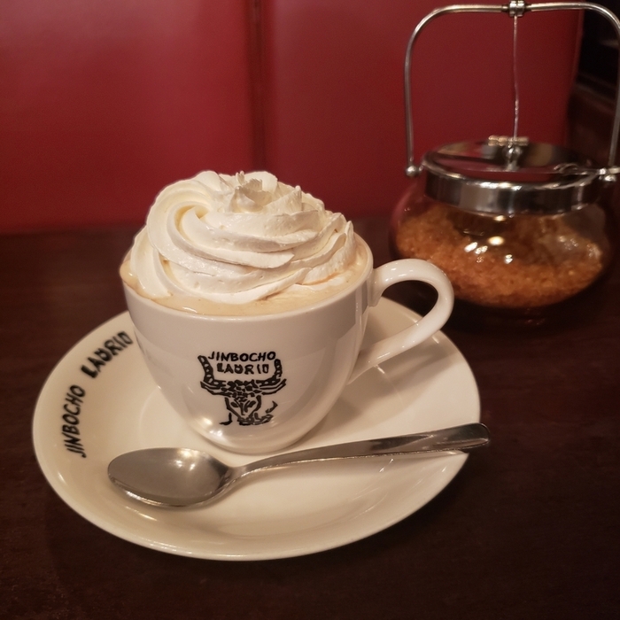 ウィンナーコーヒーとは？アレンジレシピとウィンナーコーヒーに合うお菓子のレシピも紹介レシピサイトNadia