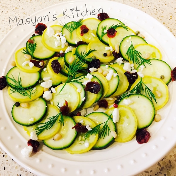 生のズッキーニはこう食べる！包丁いらずの簡単カルパッチョレシピ