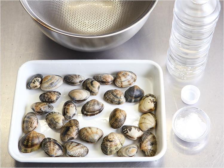 はまぐりをおいしく保つ砂抜き！必要なものや手順と砂出し完了の確認方法