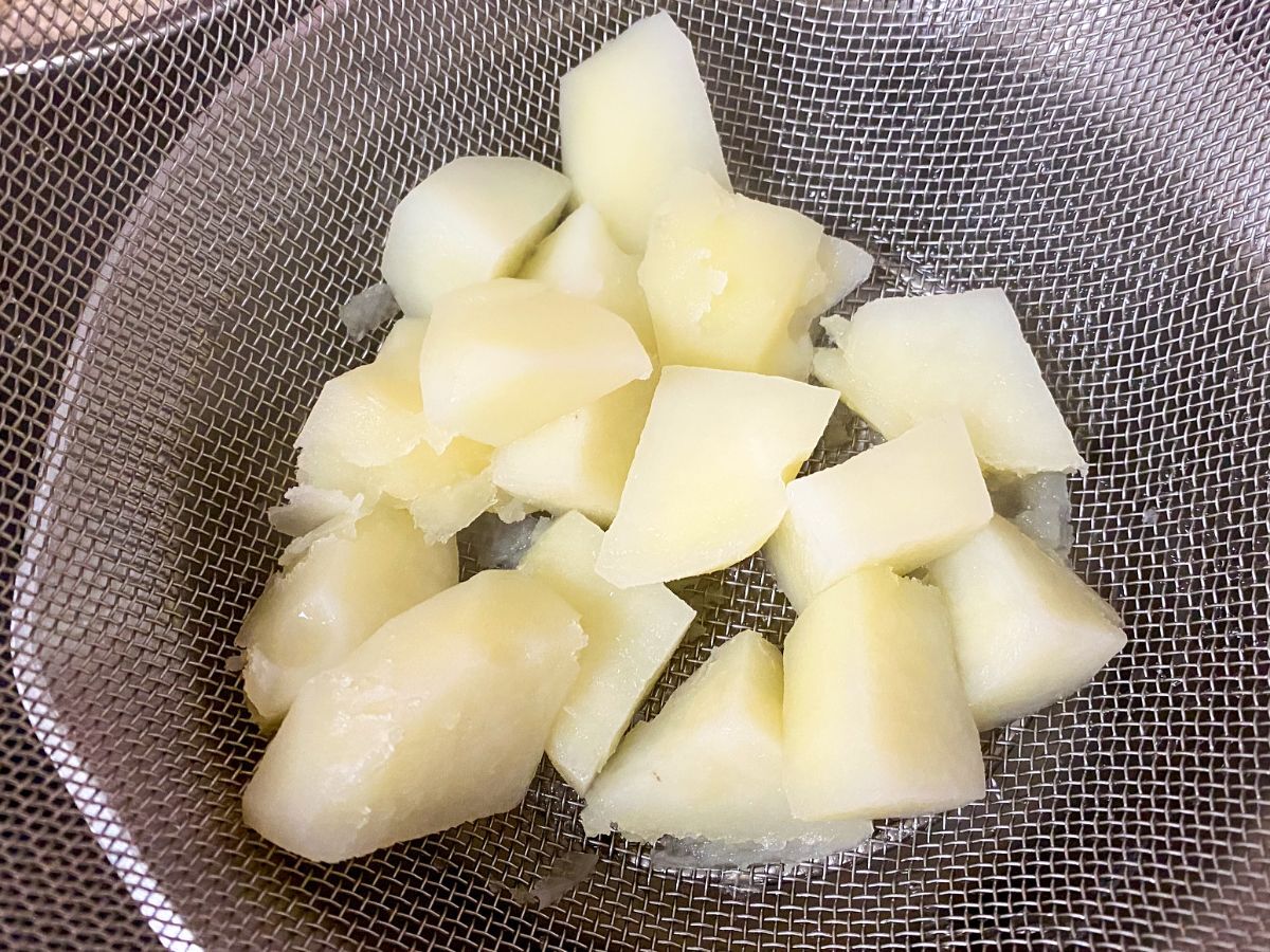 じゃがいものゆで方を工夫して、甘みを引き出す