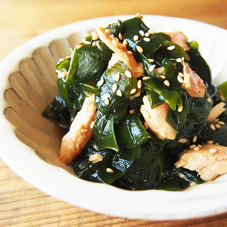 大活躍 ワカメの簡単レシピ9選〜スープ・サラダ・酢の物を極めよう！生と乾燥の違いも E・レシピ 食コラム ｄメニューニュース NTTドコモ