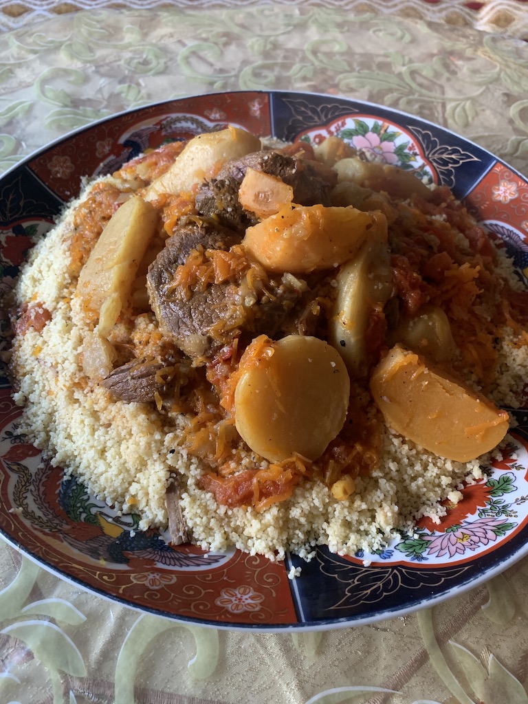 モロッコのクスクスの蒸し調理イタリアでモロッコごはん