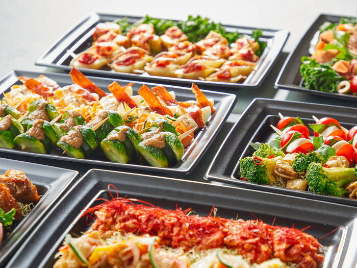 おうちレストラン 日用品雑貨・文房具・手芸 尺3桶回転オードブル 黒ハケ目内朱 455-40111 Z579-42 オードブル 容器 皿仕切皿 盛皿 おしゃれ 和食器 和風 業務用 業務用食器 行事 和食 旅館 料亭 飲食店 パーティー皿 ホームパーティー おうちレストラン