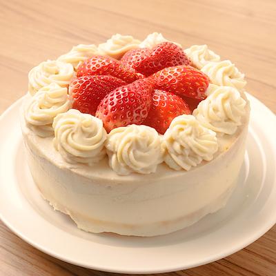 生クリームのみのデコレーションケーキ : sucre*farine