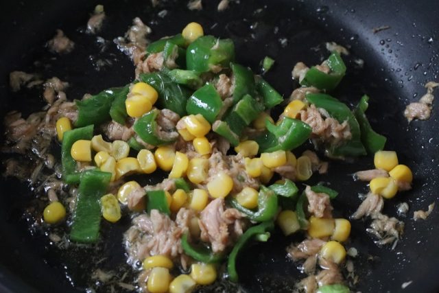 キャベツとピーマンの塩こんぶ和え