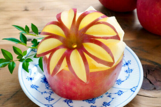 暮らしに役立つ リンゴの切り方レッスン