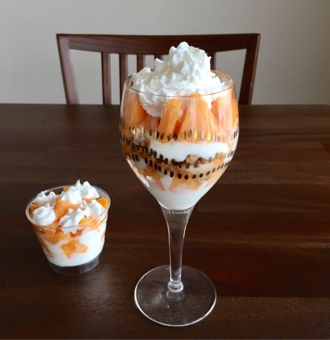 メロンとその贅沢な時間 メロンの三重奏にうっとり「メロンパフェ」レシピWeb eclat50代女性のためのファッション、ビューティ、ライフスタイル最新情報