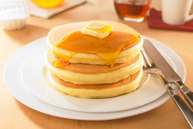 ホットケーキ」と「パンケーキ」の違い 似てるけど どっちかわかる