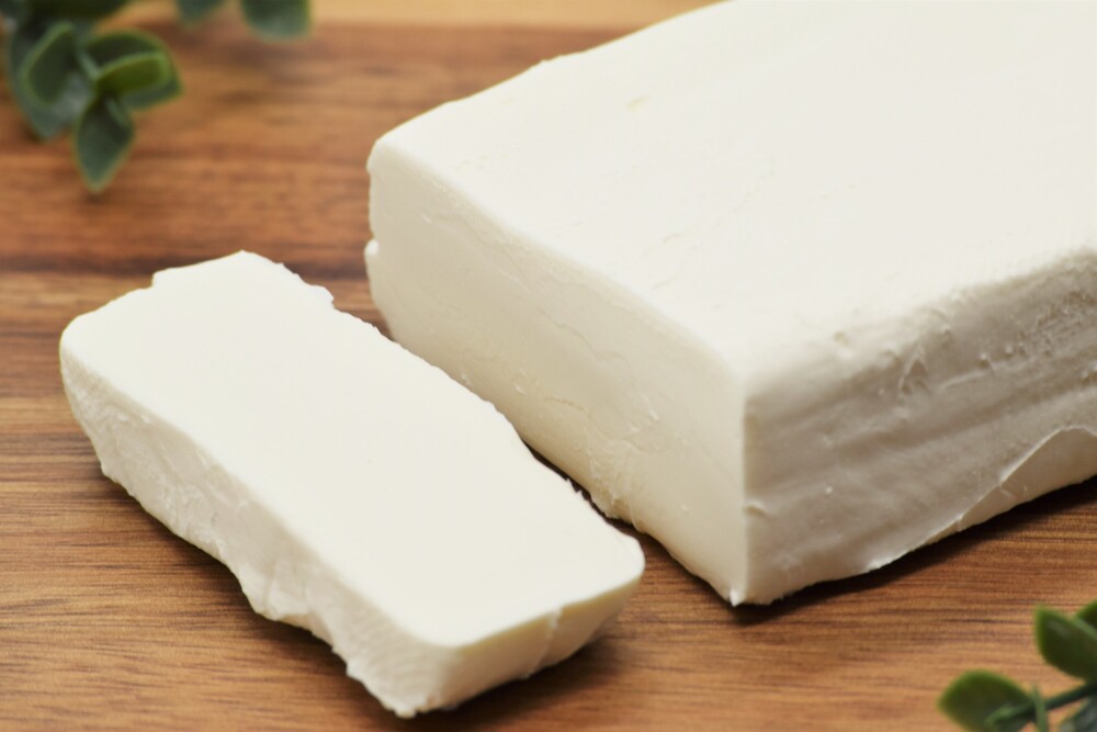 業務スーパーのクリームチーズはアレンジ次第で使い方無限大！1.36キロの特大サイズも - トクバイニュース