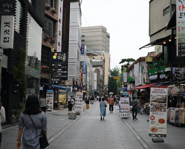 韓国ソウル旅 S2 Ep03 どこ？明洞チキン通りの行き方 bhcチキンWALK ASIA