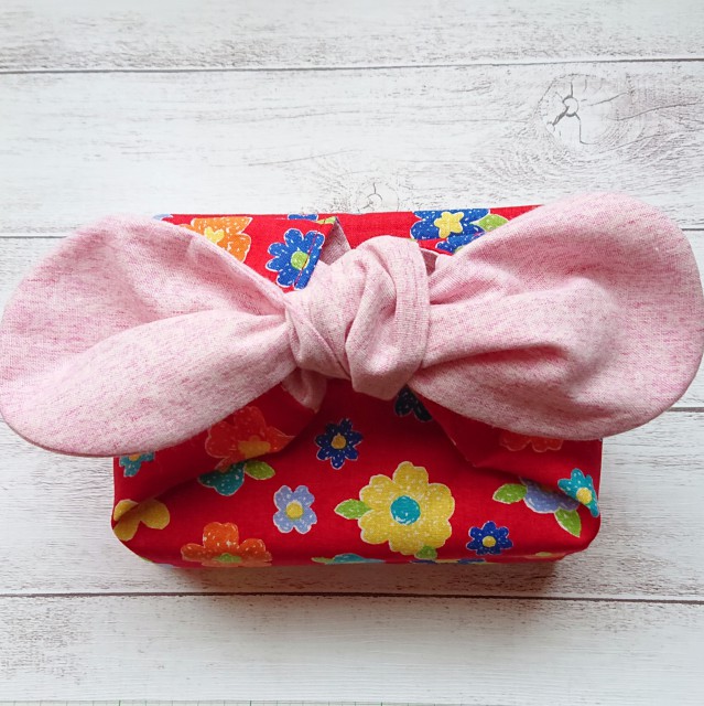 無料型紙 裏地・マチ付き＊スカラップが可愛いお弁当袋の作り方シロクマノート