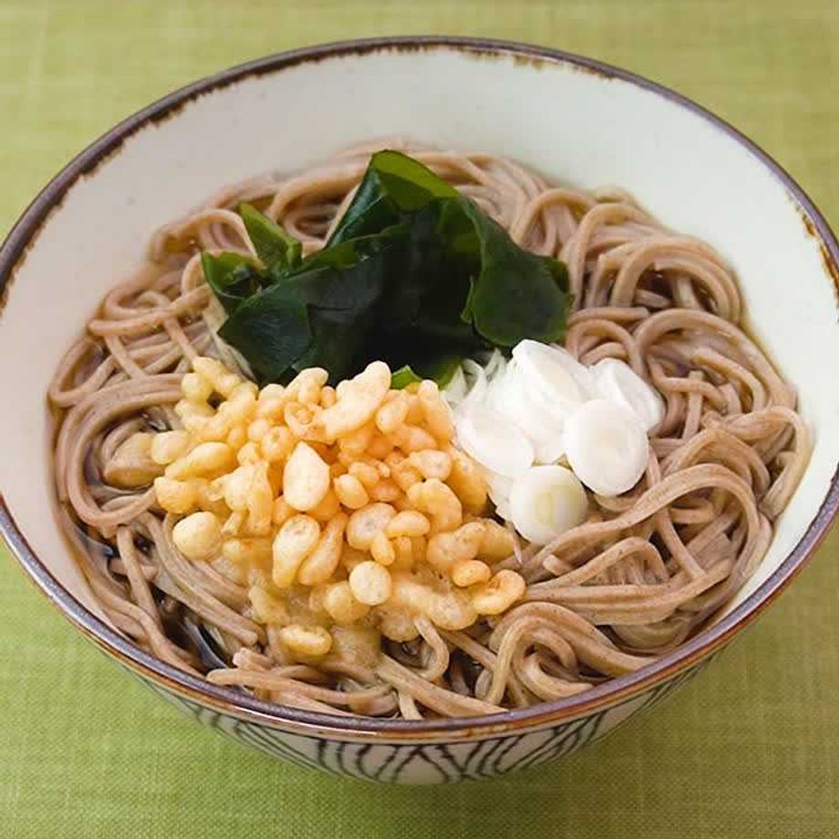コンロ1つで麺茹でながら速攻食べたい時のレンジ・白だし・醤油で作るそばつゆと、エノキの天ぷらが美味しいということ - 生かし屋さん