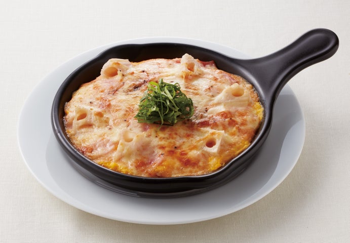 ジョイフル「ぷりぷりのモツが堪らない ╰ｖ╯ 博多もつ鍋定食 モツの旨みキャベツの甘さがスープに溶け込み 23 01 28