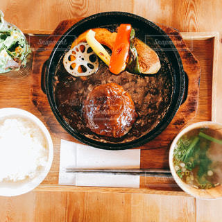 ハンバーグの写真素材 67,549点以上の高品質な写真素材- PIXTA ピクスタ