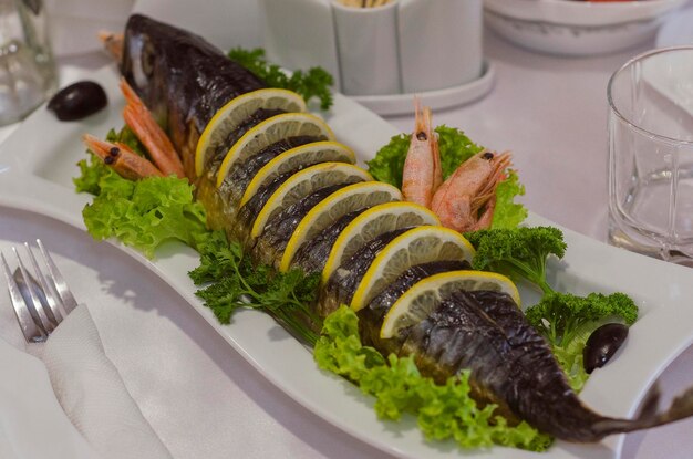 中世ヨーロッパの王侯貴族の食事 3種3色の魚 Poisson de sauce varierを作ってみた│キリンビール大学│キリン