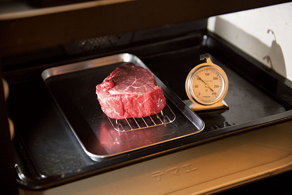 ステーキを温め直す方法4選！コツをつかむと簡単