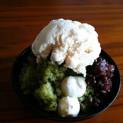 手作り抹茶シロップのかき氷～もちもち豆腐白玉添え～