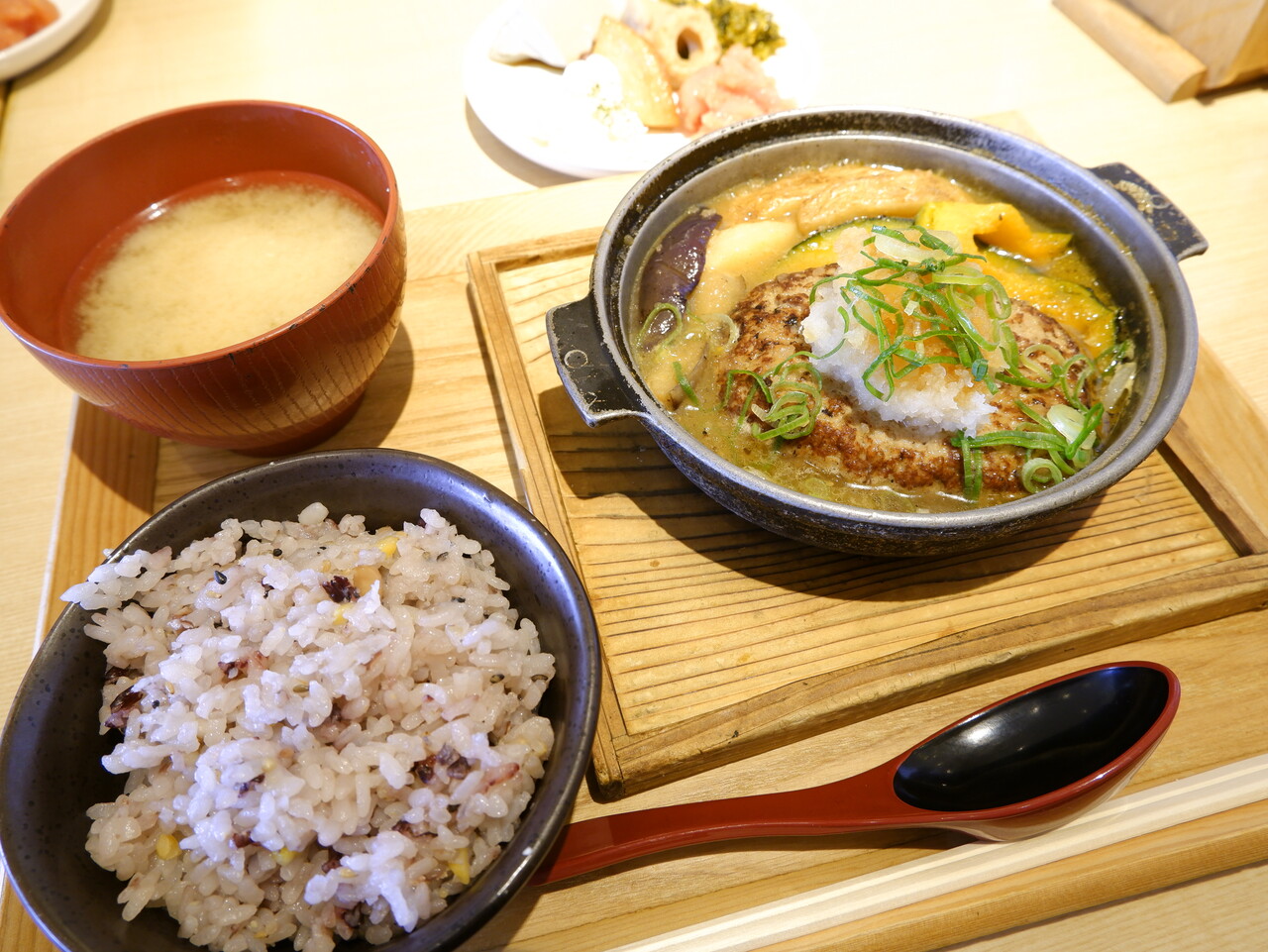 ふるさと納税 どっちも食べたい デミグラスハンバーグ＆和風ハンバーグ 各5個 10個 ハンバーグ 手ごね 和風 デミグラス 国産 晩御飯 おかずお弁当 冷凍 合挽 レンジ 温めるだけ レンチン 湯銭 二種 福岡 お土産 九州 福岡土産 福岡県 デミグラスハンバーグ・和風おろし