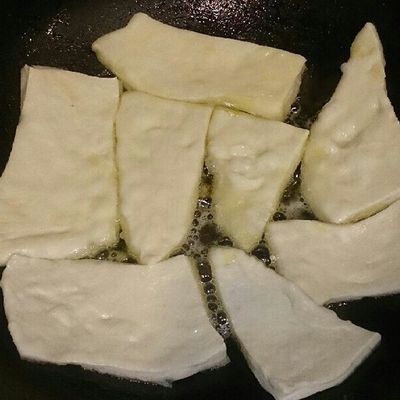 適当！余ったパン生地であり合わせピザ