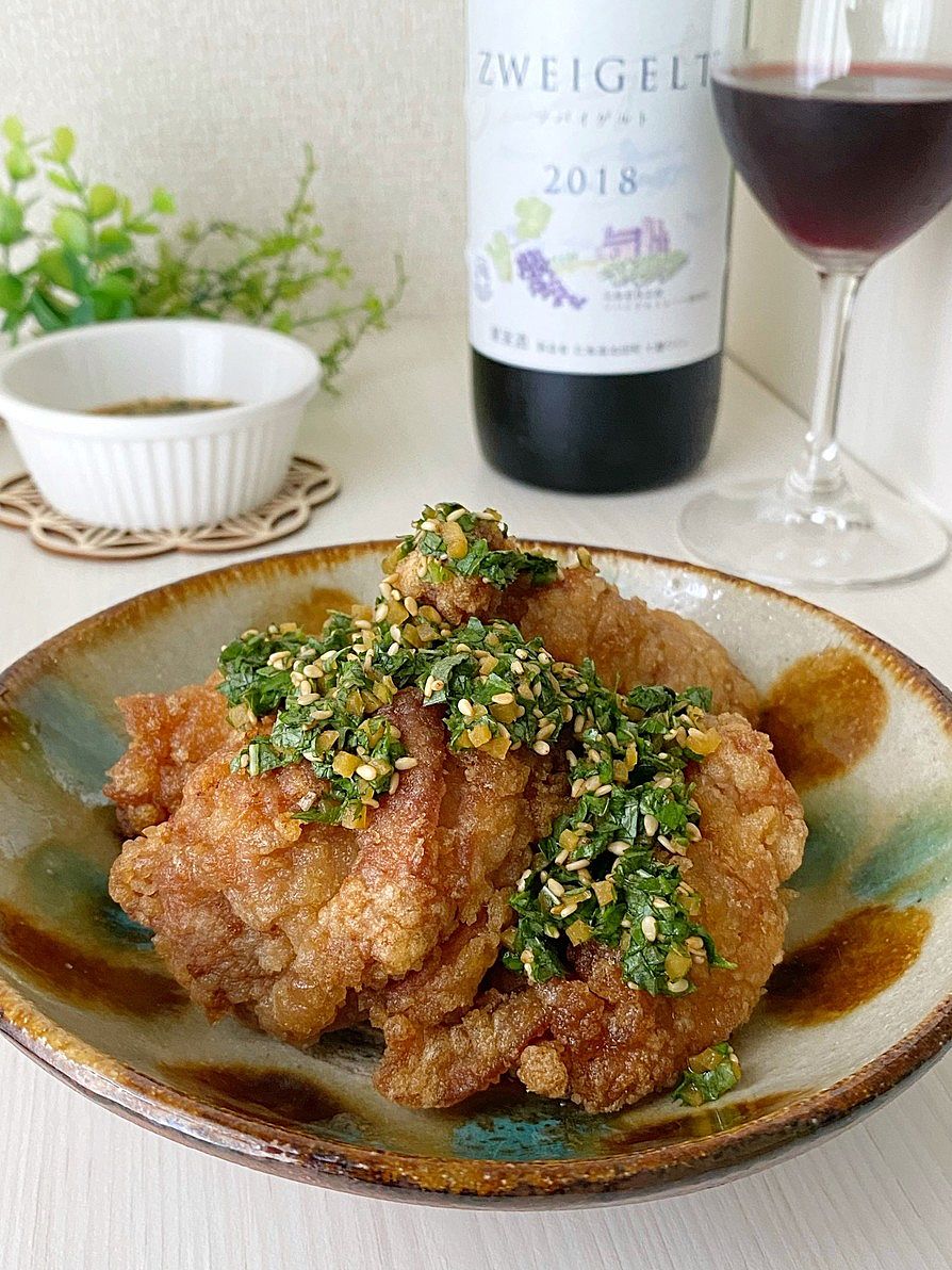 レンジで簡単★鶏むね肉の梅しそソース掛け