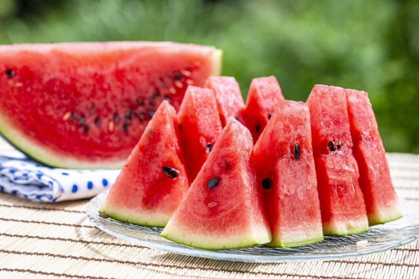 熊本県産 大玉すいか スイカの名産地、植木町より産地直送でお届けまるかじり九州