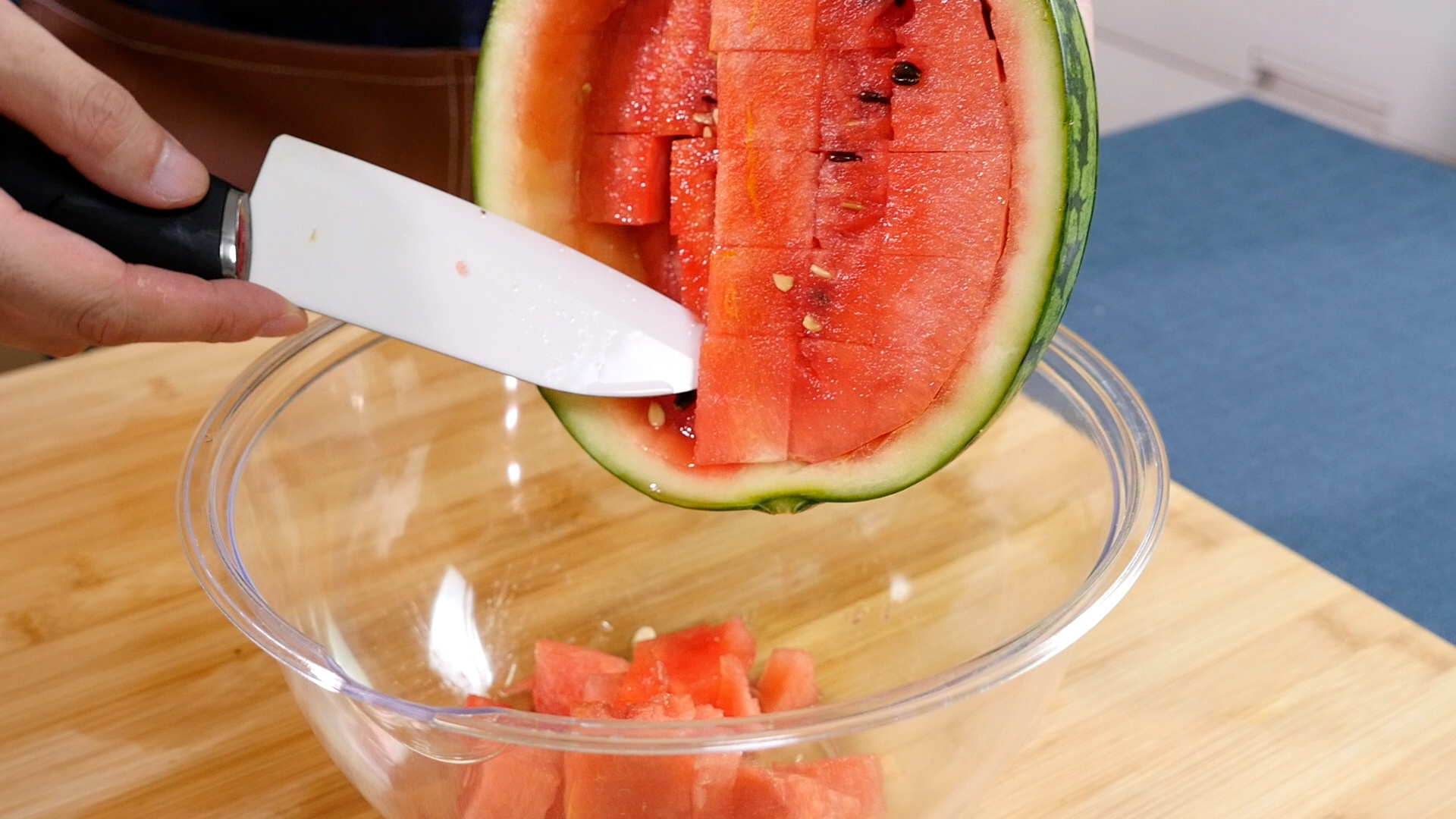 おもてなし用に☆食べやすいスイカの切り方