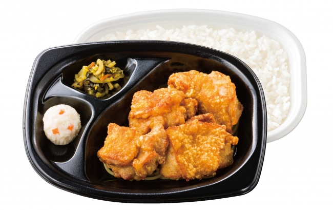 これって私だけ？ ⁡ から揚スパイス ご飯にもかけちゃう😂 ⁡ お弁当は、ほっともっとで。 ⁡ほっともっとhottomottoほっともっとごはんごはんおいしいおうちごはんお弁当弁当テイクアウトテイクアウト弁当テイクアウトグルメお惣菜惣菜