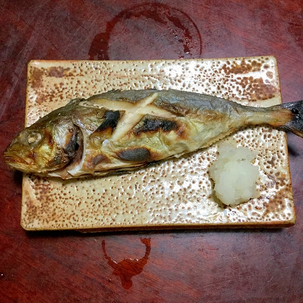 月曜の夜にうなるオット♪カンパチの塩焼きとネギの柳川風 - 小太郎のまんぷく日記