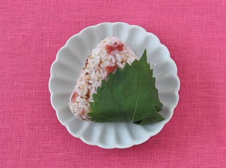 紀州南高梅を使った梅干しおにぎりレシピの作り方♪シンプル～アレンジまでご紹介！梅干し通販店 五代庵