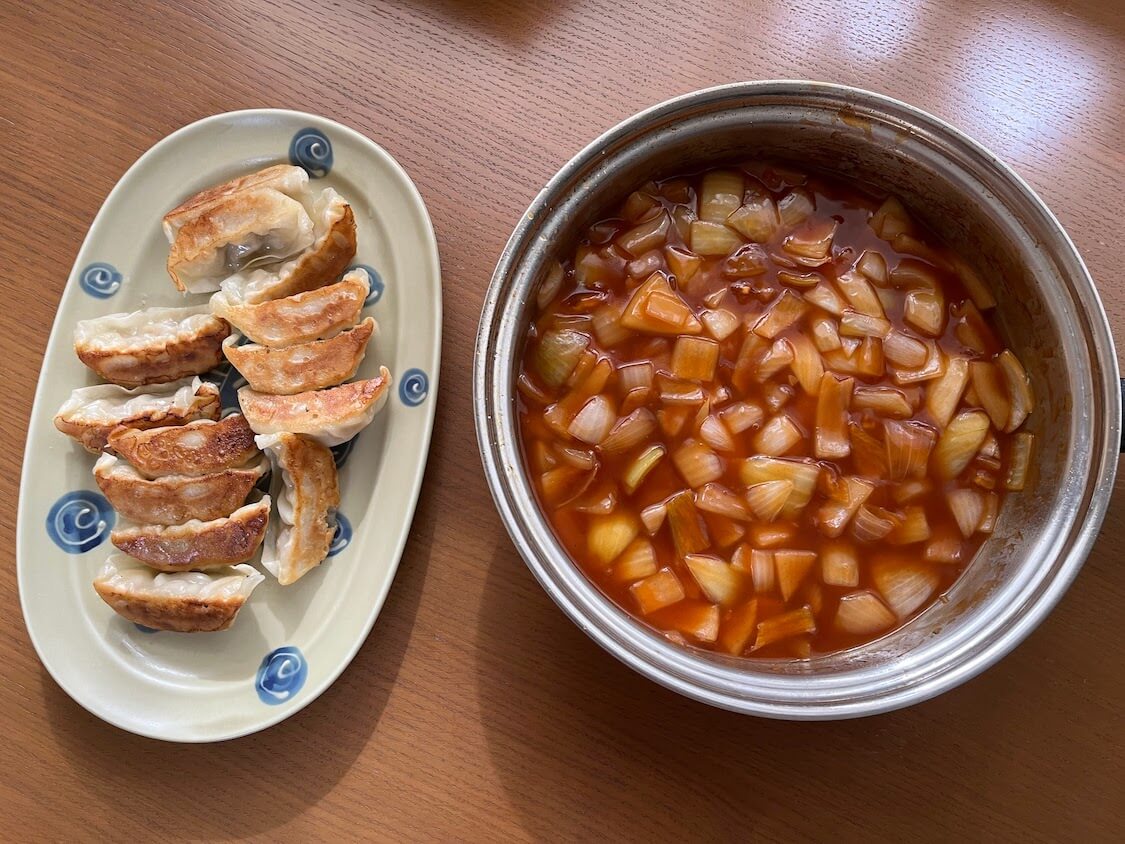 つるんとピリ辛♪ うま辛水餃子