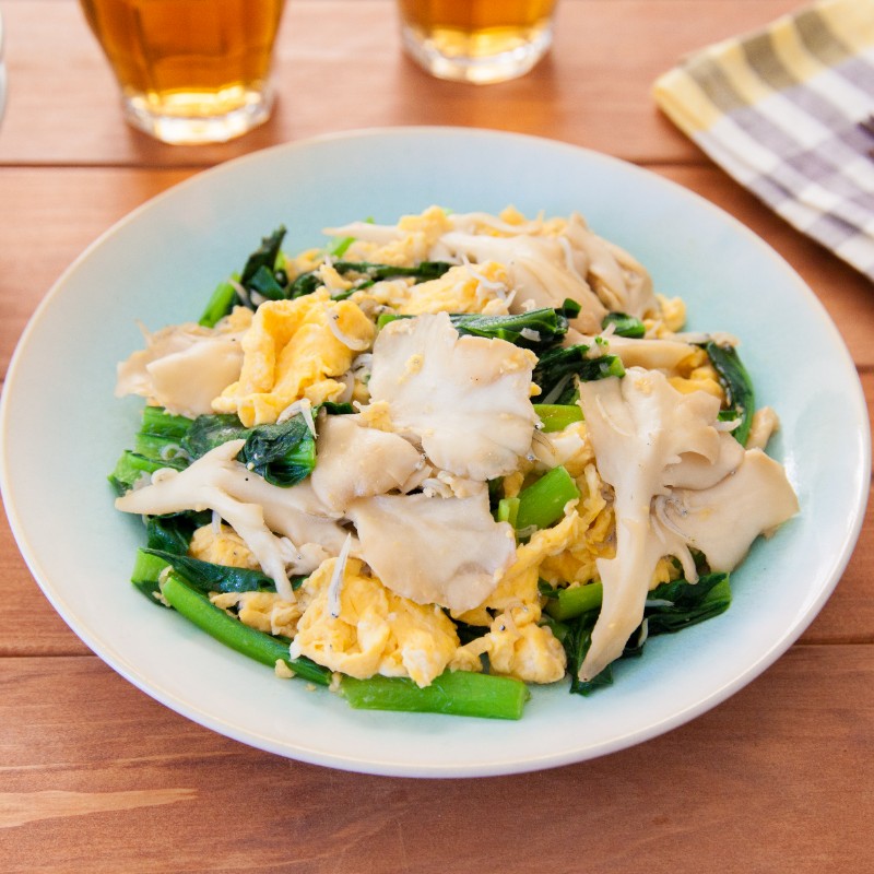 簡単10分！小松菜と舞茸の中華風卵炒め