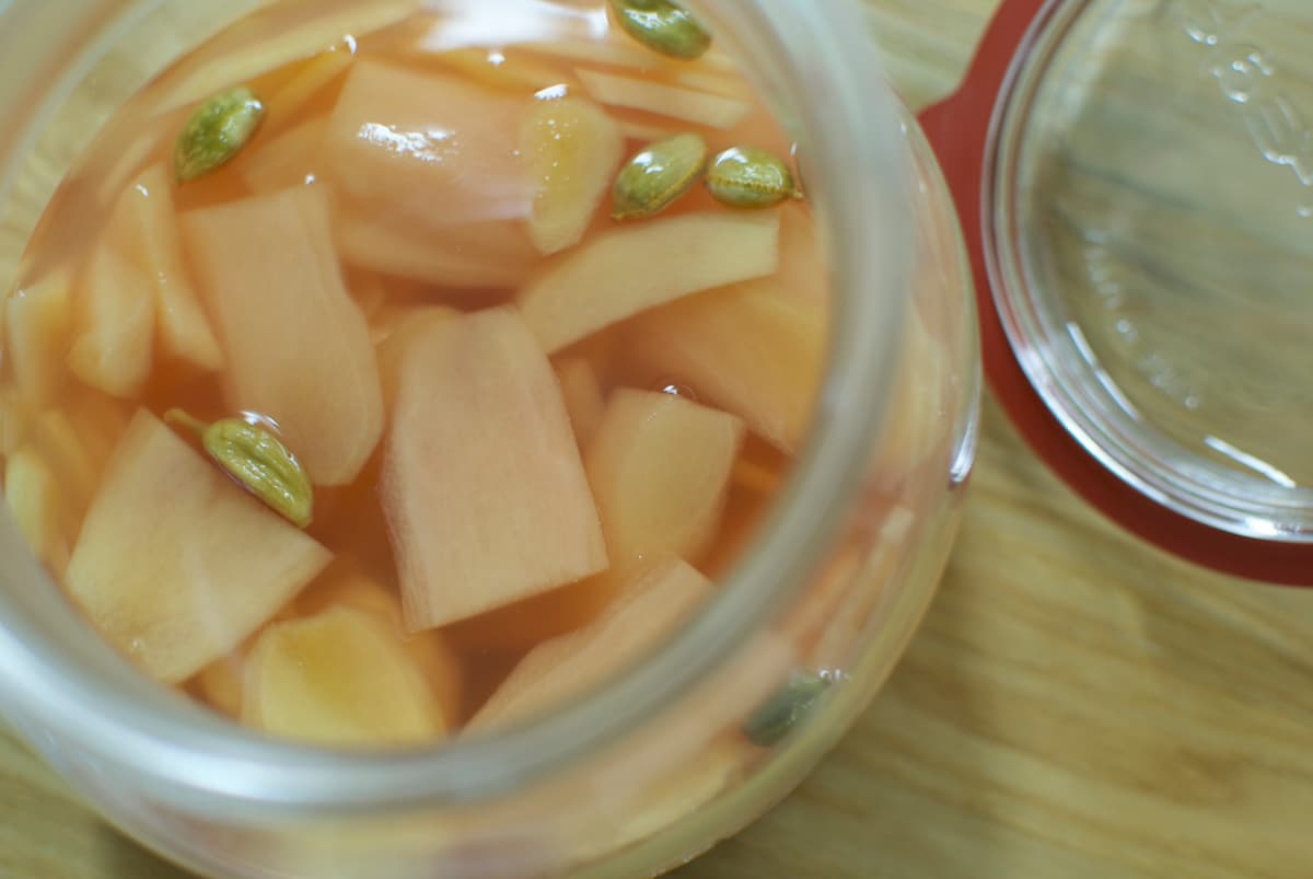 新にんにくは2種類のオイル漬けで│イトヘン