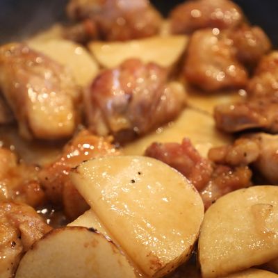 こってりおいしい♪ 鶏と長芋の照り煮