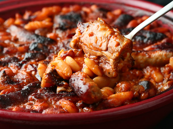 沸騰ワード カスレ 鶏手羽元のトマト煮込み の作り方 志麻さん名作選レシピ