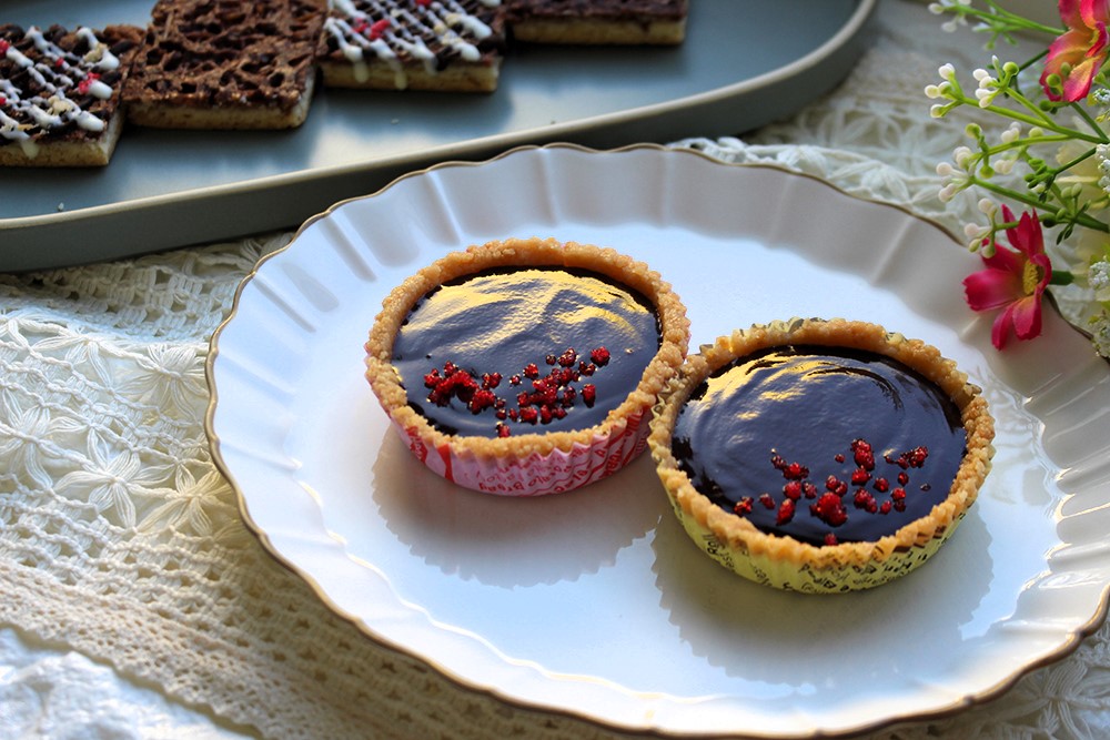 ホットケーキミックスで作る！ 簡単生チョコレートタルト