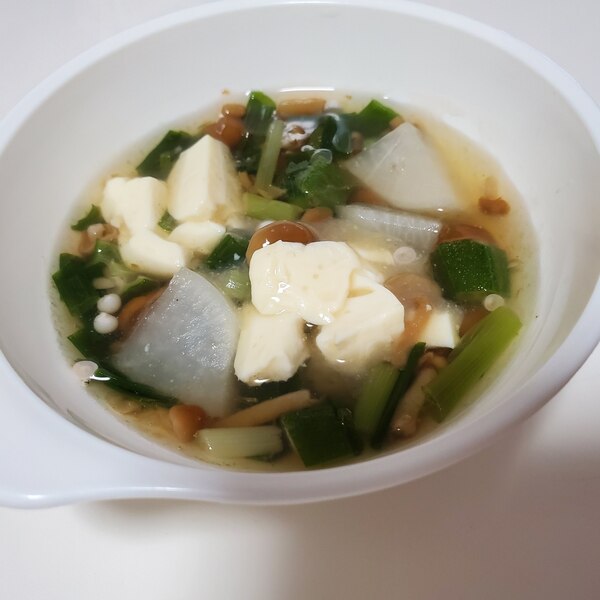 なめこと豆腐のみそ汁