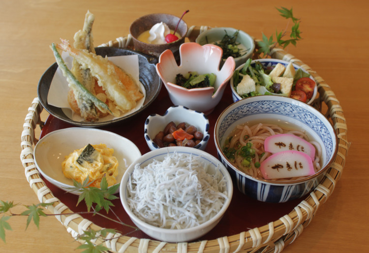 東京・有楽町 「人形町今半 有楽町店」さんの牛焼きしゃぶしゃぶ御膳「紺青の海」 鎌倉＆各地で飲み食い散歩