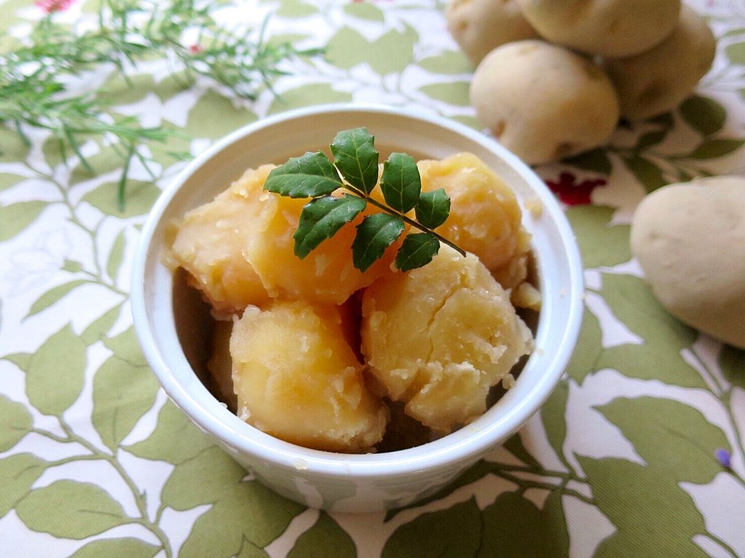 じゃがいもとこんにゃくの煮っころがし