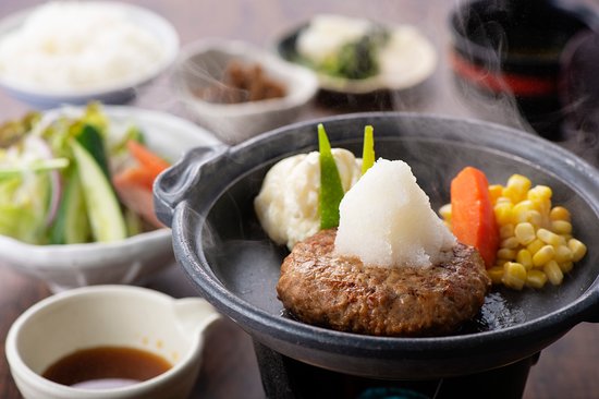 FLaT PLaT」の和風ハンバーグセットエビフライ付き - 佐賀経済新聞