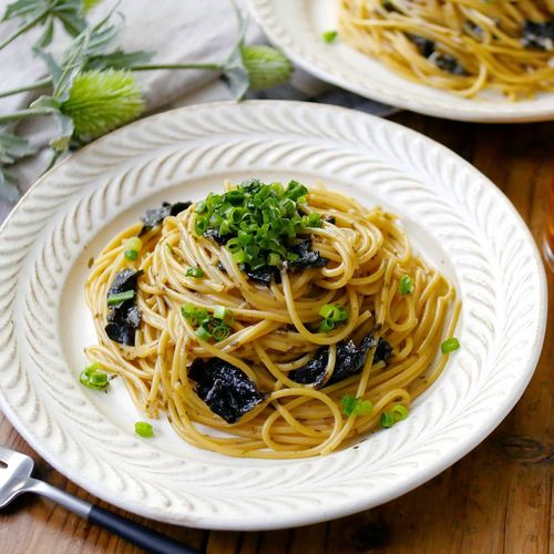 これから人に会うぞ、にんにくなしペペロンチーノ