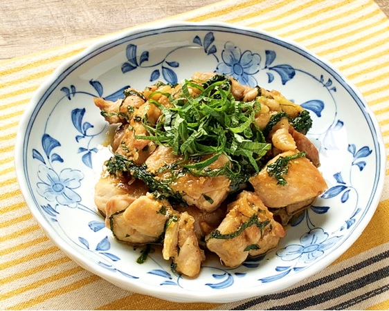 梅と大葉のチキンロール〜生姜ダレ