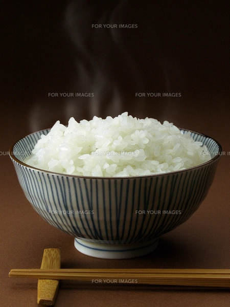 山盛りご飯：イラスト無料