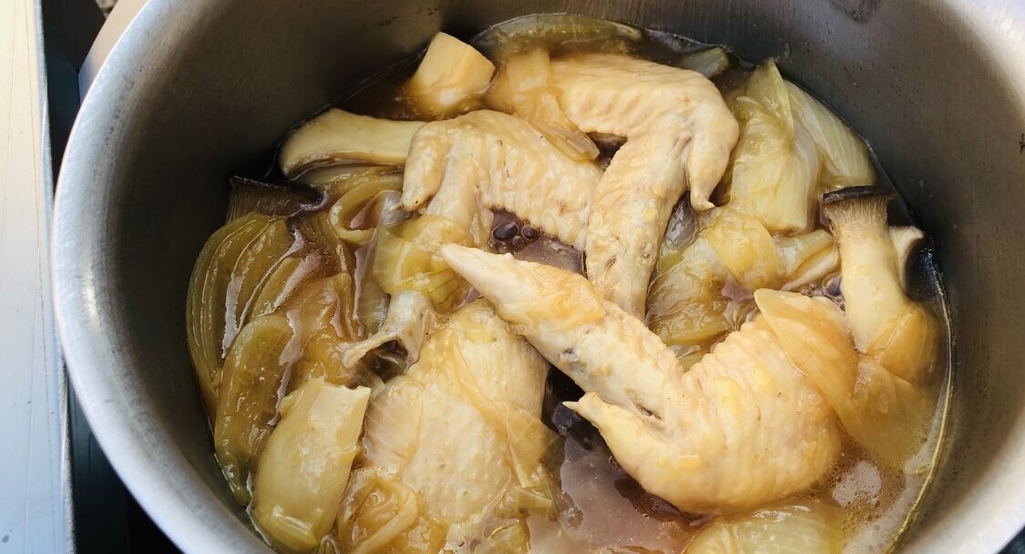 キャンプ場の炊事場 カレー作り 煮込み料理 キャンプ飯 かまど 大鍋料理 イメージ素材の写真素材80340002- PIXTA