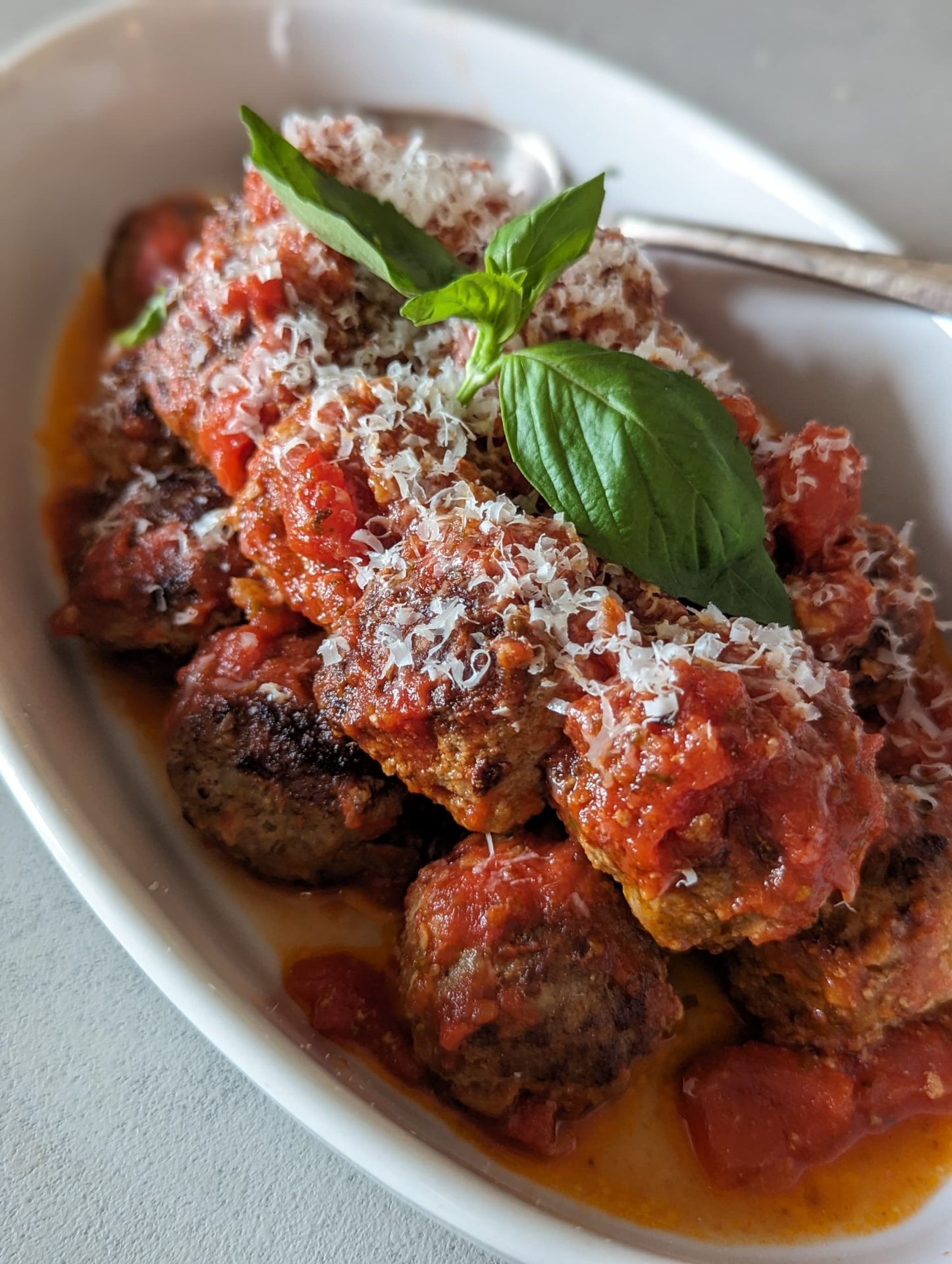 香味野菜が決め手 ピアット スズキ の『ポルペッティ』のつくり方