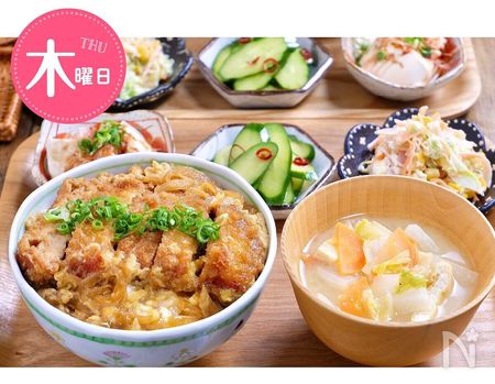 ✦︎⋆︎安うまヘルシーおかず！﻿ ﻿ \Ö今 日 の ご 飯 。﻿ ﻿ ✢︎ 豆腐ハンバーグの和風きのこあんかけ﻿ ✢大根の照り焼きステーキ﻿ ✢︎ 人参の胡麻味噌和え﻿ ✢︎ 和風わかたまスープ﻿ ﻿ ✢︎マークの詳しいレシピは @rinaty_cooking ﻿プロフィールのLINKで確認