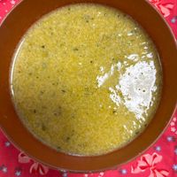 茎をおいしく食べる ブロッコリーの皮が簡単にスルッとむける裏技やさいのトリセツ