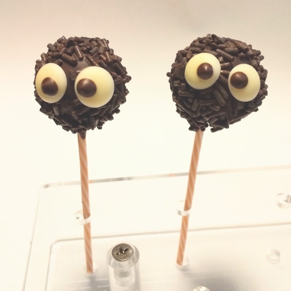 ＼順に混ぜるだけ 超絶濃厚しっとり♪濃厚オレオブラウニ