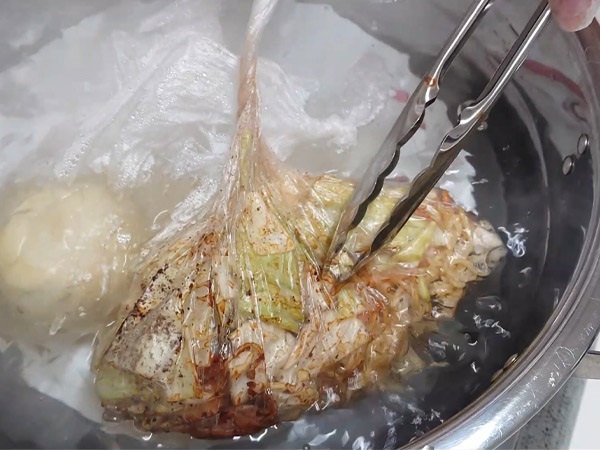 災害時レシピ。ポリ袋で炊くごはんとサバトマトカレー防災食の作り方。アイラップで1合炊飯。非常食レシピ。 - つくりおき食堂